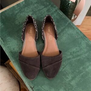 TOMS Women's Leopard Print and Black Flats